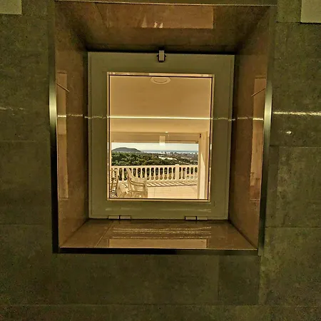 El Musgo Mit Meerblick Und Pool Дом отдыха