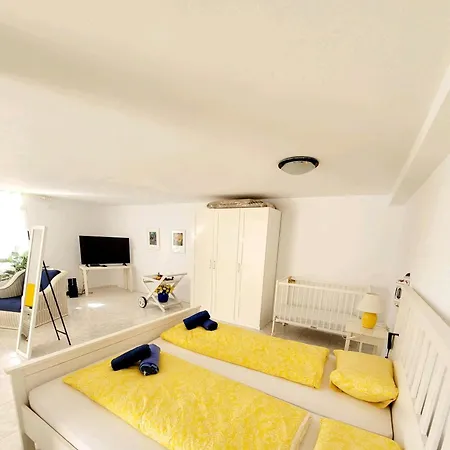 Дом отдыха El Musgo Mit Meerblick Und Pool