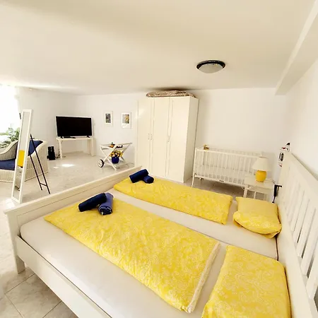 Дом отдыха El Musgo Mit Meerblick Und Pool Адехе