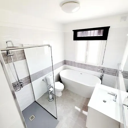 El Musgo Mit Meerblick Und Pool Дом отдыха