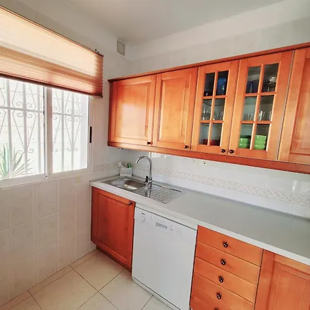 El Musgo Mit Meerblick Und Pool * Адехе