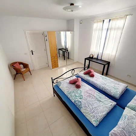 El Musgo Mit Meerblick Und Pool Дом отдыха