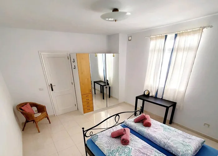 El Musgo Mit Meerblick Und Pool Дом отдыха Адехе