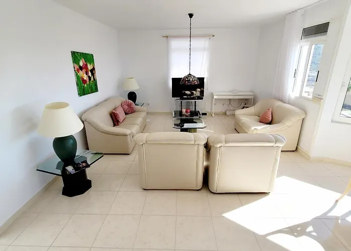 Hébergement de vacances El Musgo Mit Meerblick Und Pool