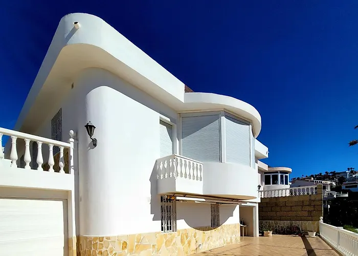 בית נופש El Musgo Mit Meerblick Und Pool *