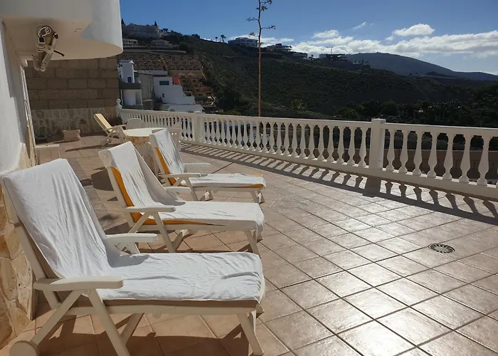 El Musgo Mit Meerblick Und Pool Vakantiehuis *