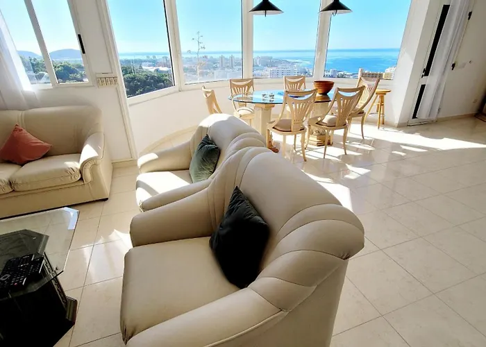 Vakantiehuis El Musgo Mit Meerblick Und Pool *