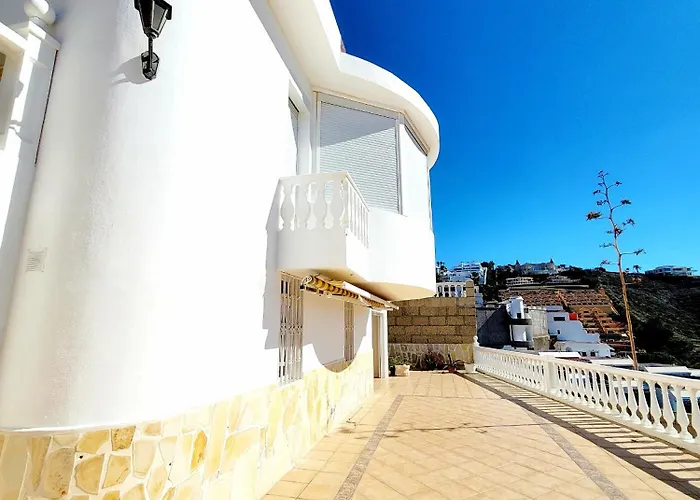 Vakantiehuis El Musgo Mit Meerblick Und Pool